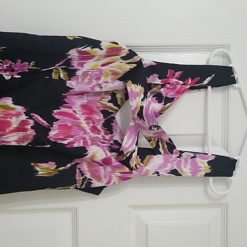 Cache size 2 Dress - Picture 3 of 4